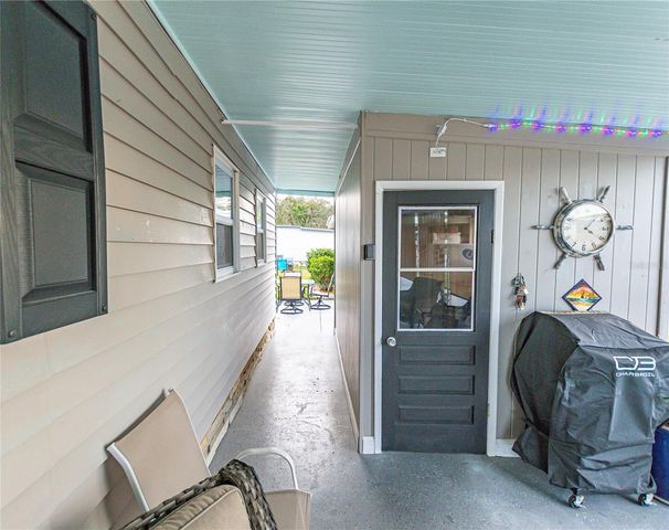 37218 SANDRA AVENUE, Zephyrhills, FL 33542