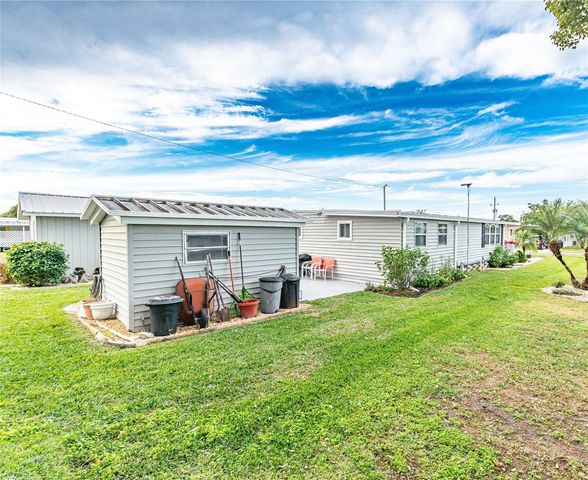 37218 SANDRA AVENUE, Zephyrhills, FL 33542