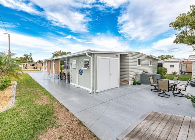 37218 SANDRA AVENUE, Zephyrhills, FL 33542