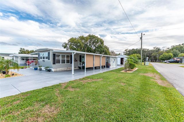 37218 SANDRA AVENUE, Zephyrhills, FL 33542