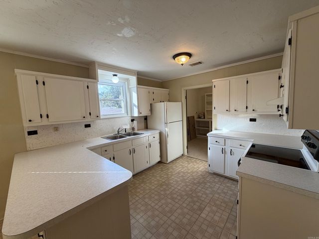 3024 Little Rock Road, Rose Bud, AR 72137