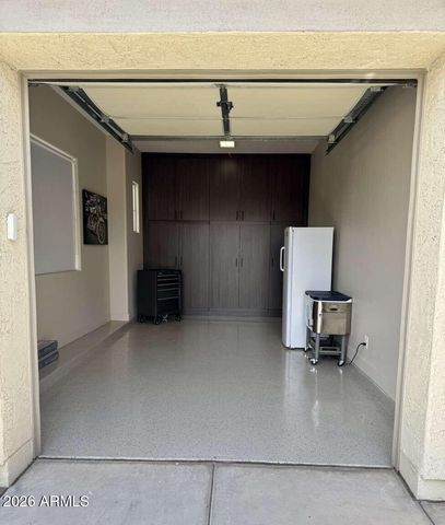 2031 W CHIMNEY ROCK Road, Phoenix, AZ 85085