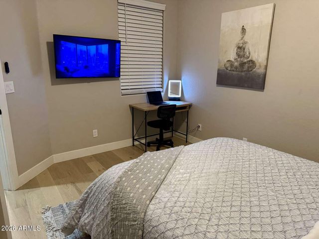 2031 W CHIMNEY ROCK Road, Phoenix, AZ 85085