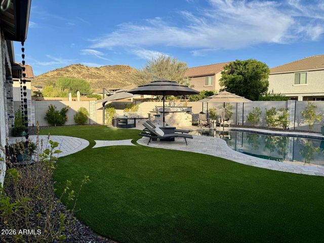 2031 W CHIMNEY ROCK Road, Phoenix, AZ 85085