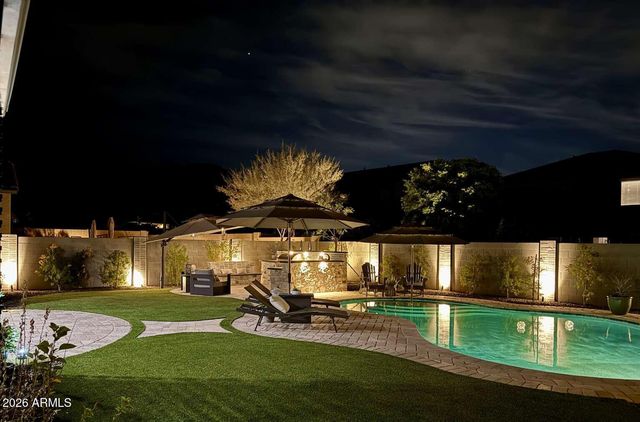 2031 W CHIMNEY ROCK Road, Phoenix, AZ 85085