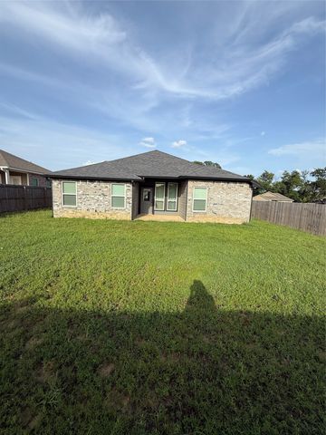 17115 Meadowview Lane, Lindale, TX 75771
