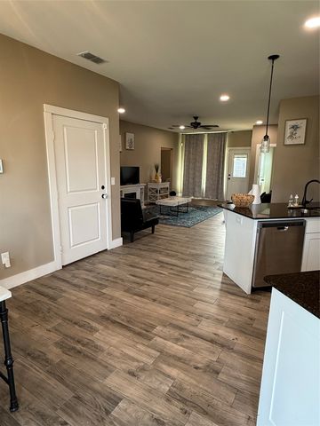 17115 Meadowview Lane, Lindale, TX 75771