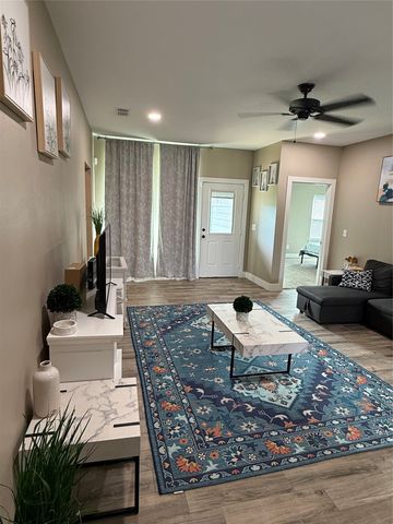 17115 Meadowview Lane, Lindale, TX 75771