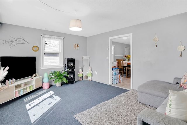 540-542 Union St, Springfield, MA 01109