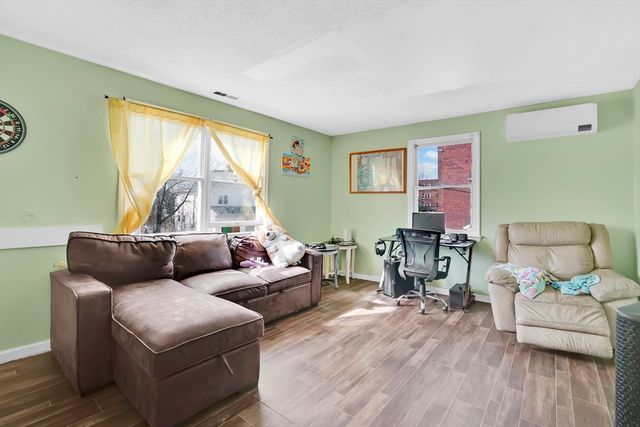 540-542 Union St, Springfield, MA 01109