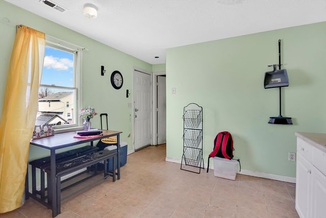540-542 Union St, Springfield, MA 01109