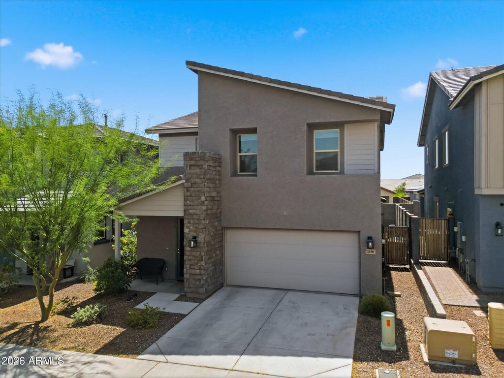 Image 2 of property listing at 2150 N MARKETSIDE Avenue, Buckeye, AZ 85396