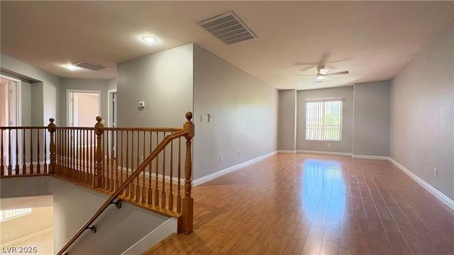 8492 Indigo Harbor Avenue, Las Vegas, NV 89117