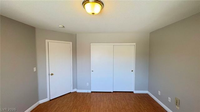 8492 Indigo Harbor Avenue, Las Vegas, NV 89117