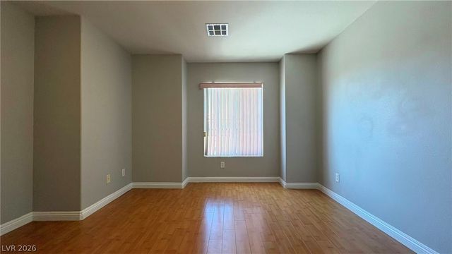8492 Indigo Harbor Avenue, Las Vegas, NV 89117