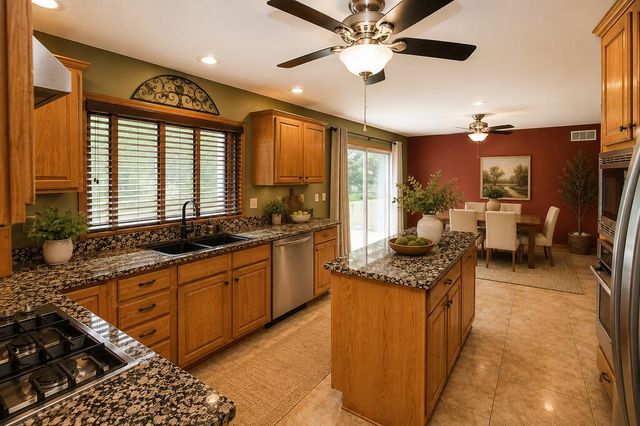 1004 W 18th Street, La Porte, IN 46350