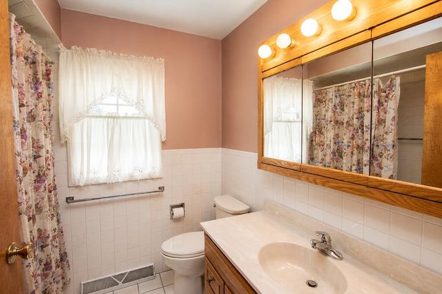 1004 W 18th Street, La Porte, IN 46350