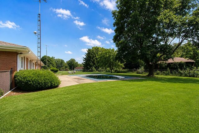 1004 W 18th Street, La Porte, IN 46350