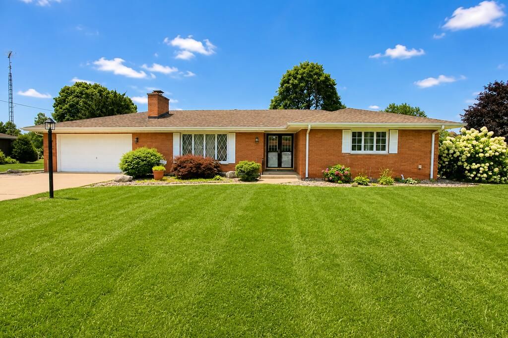 1004 W 18th Street, La Porte, IN 46350