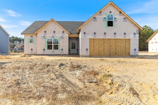 1521 Eastbay Dr., Fayetteville, NC 28312