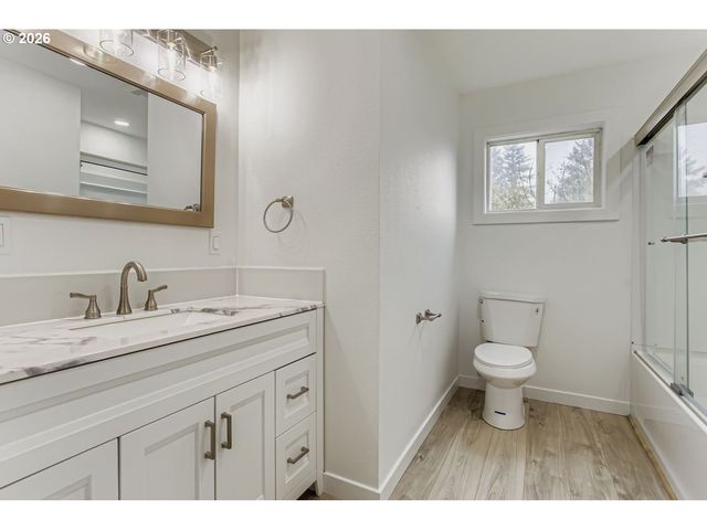 3913 Se WOODBURN Rd, Washougal, WA 98671