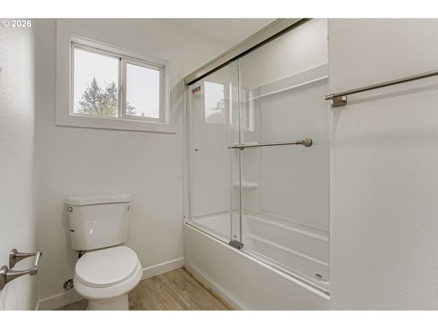 3913 Se WOODBURN Rd, Washougal, WA 98671