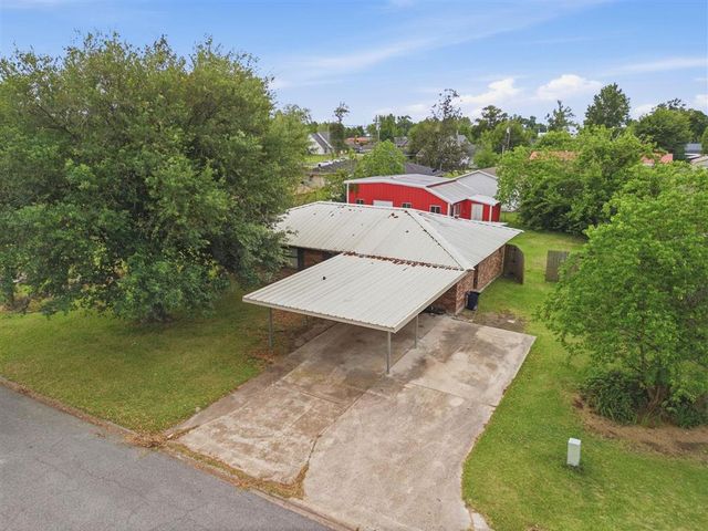 1003 Hickman Drive, Westlake, LA 70669