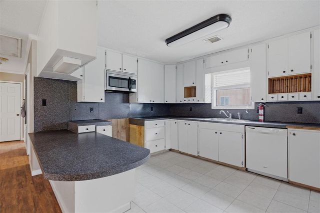 1003 Hickman Drive, Westlake, LA 70669