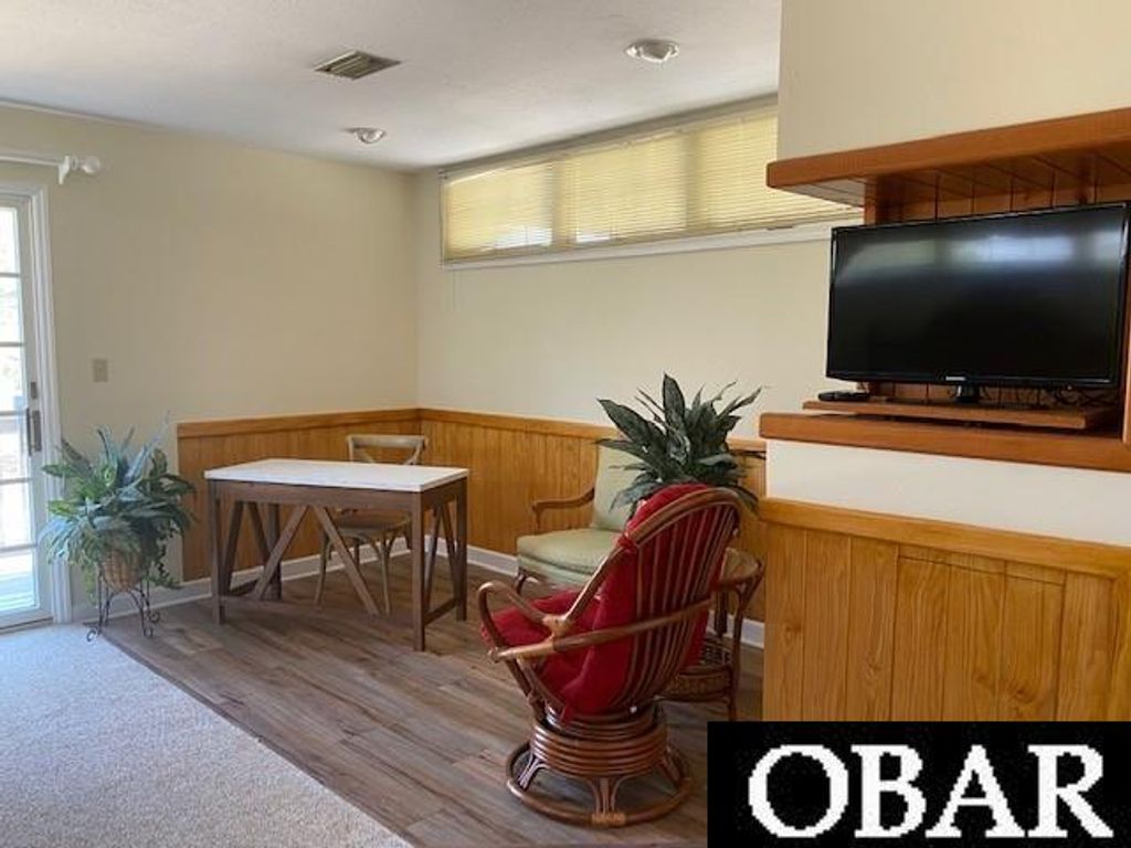 Image 17 of property listing at 112 Mainsail Court Lot# 6, Duck, NC 27949