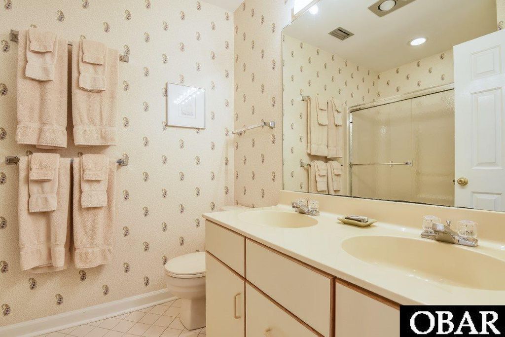 Image 18 of property listing at 112 Mainsail Court Lot# 6, Duck, NC 27949