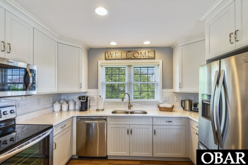 Image 6 of property listing at 112 Mainsail Court Lot# 6, Duck, NC 27949