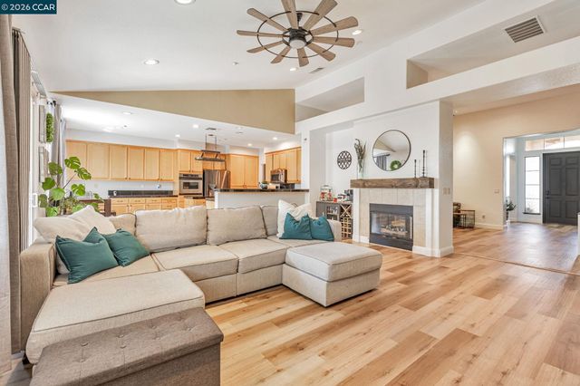 1108 Windhaven, Brentwood, CA 94513
