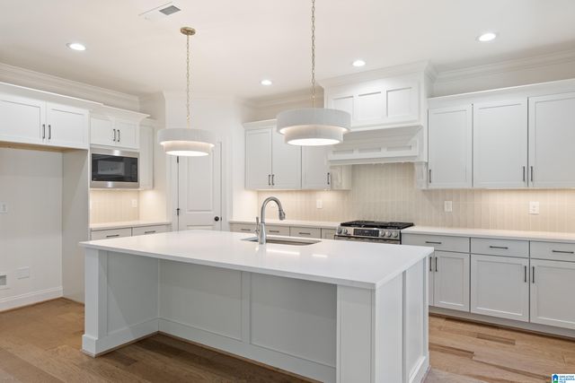 323 EMERALD LANE, Chelsea, AL 35043