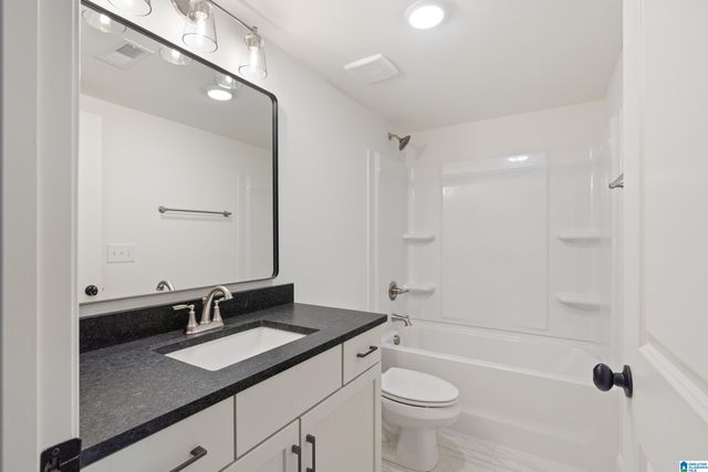 323 EMERALD LANE, Chelsea, AL 35043