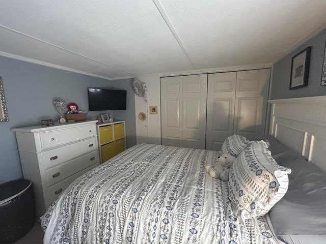 76 Crystal Springs Way, Somersworth, NH 03878