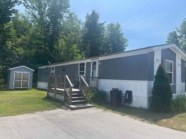 76 Crystal Springs Way, Somersworth, NH 03878