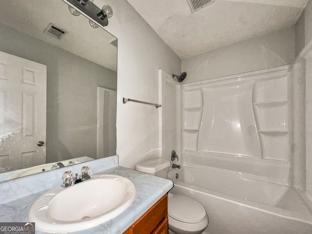 615 Fieldcrest Drive, Mcdonough, GA 30253