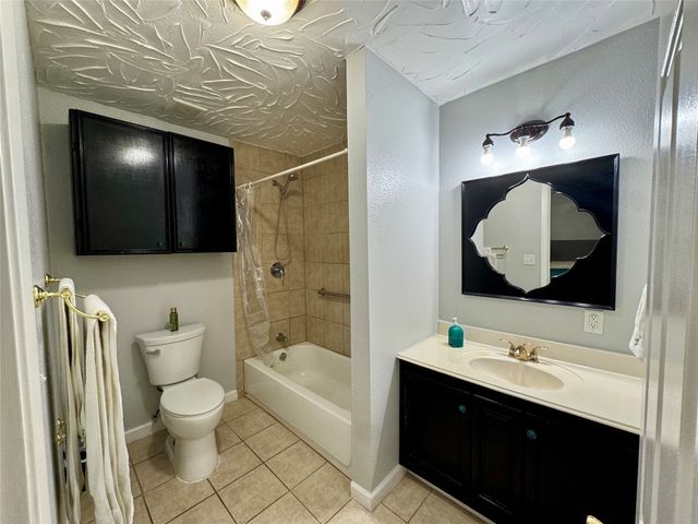 2320 Village Way, Dallas, TX 75216