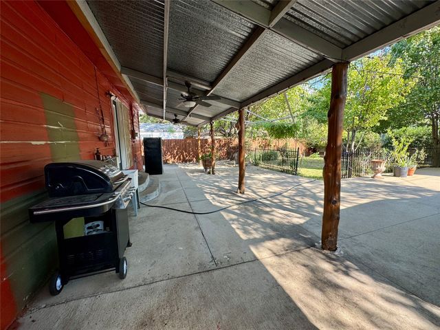 2320 Village Way, Dallas, TX 75216