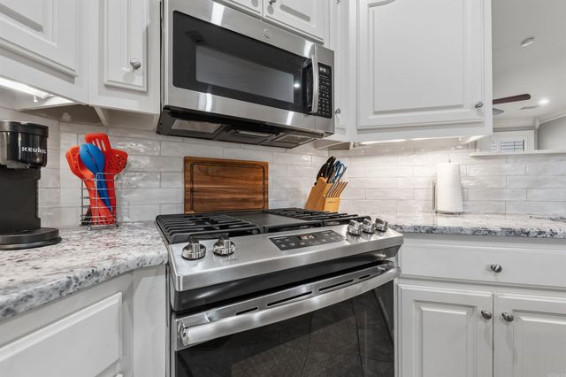 110 Sancerre Drive, Maumelle, AR 72113