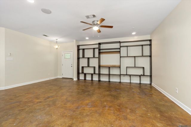 270 Stoney Creek Ave, Baton Rouge, LA 70808