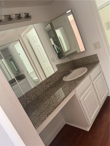 5158 South Jones Boulevard 201, Las Vegas, NV 89118