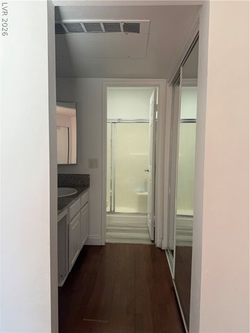 5158 South Jones Boulevard 201, Las Vegas, NV 89118