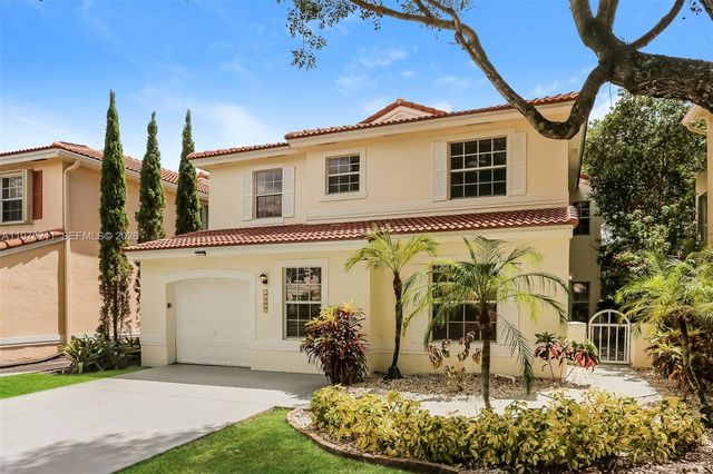 10837 NW 46th Dr, Coral Springs, FL 33076