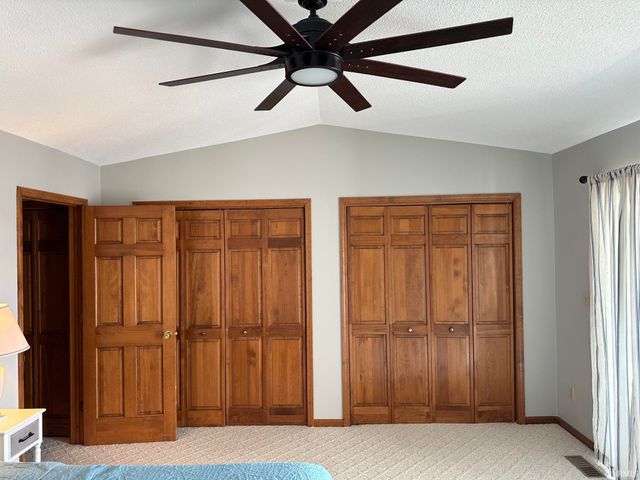 1725 Colonial Drive, Rochester, IN 46975