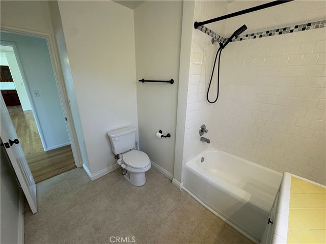 933 W Autumn Drive, Anaheim, CA 92805