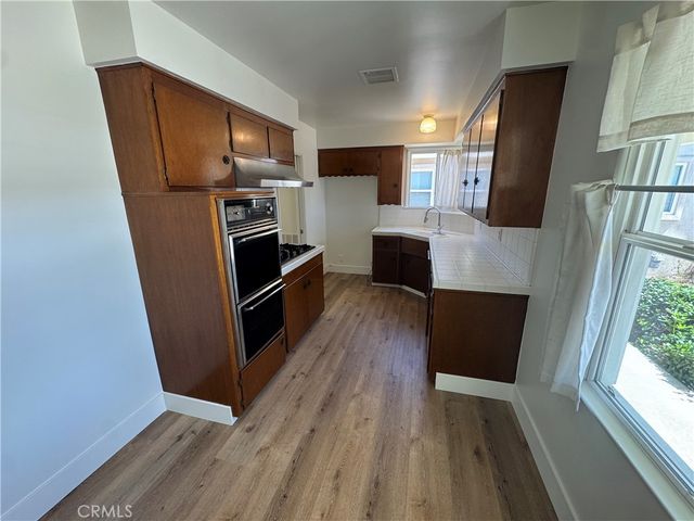 933 W Autumn Drive, Anaheim, CA 92805