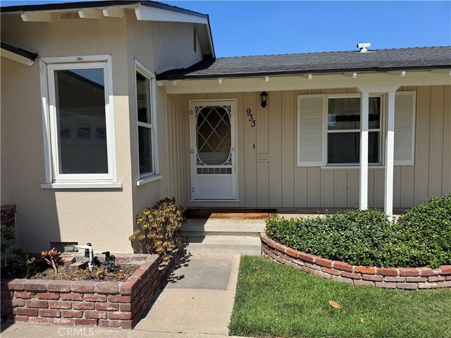 933 W Autumn Drive, Anaheim, CA 92805