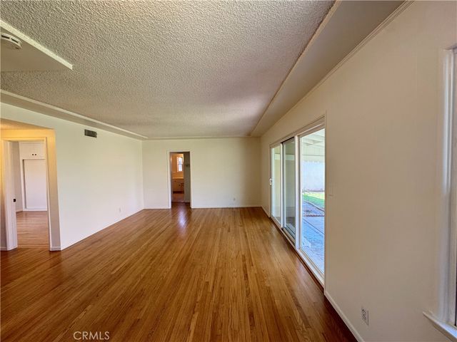 933 W Autumn Drive, Anaheim, CA 92805