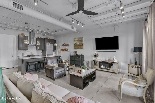 145 Republic Street, 321, Madison, MS 39110